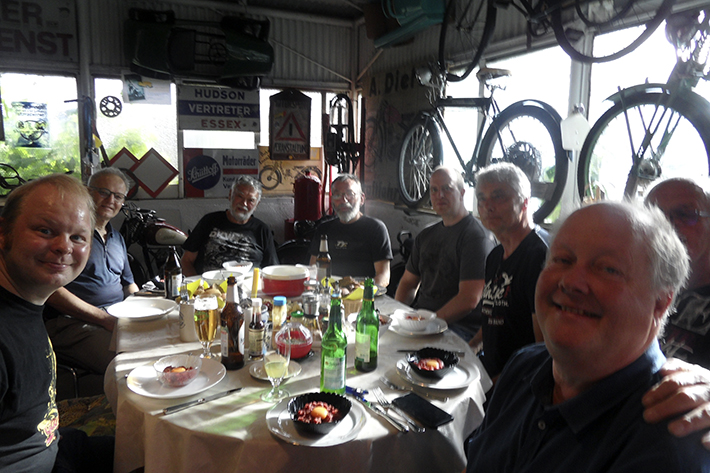 PRAKTISCHE TRADITIONSPFLEGE IM HEUTIGEN DKW-MOTORRADKLUB